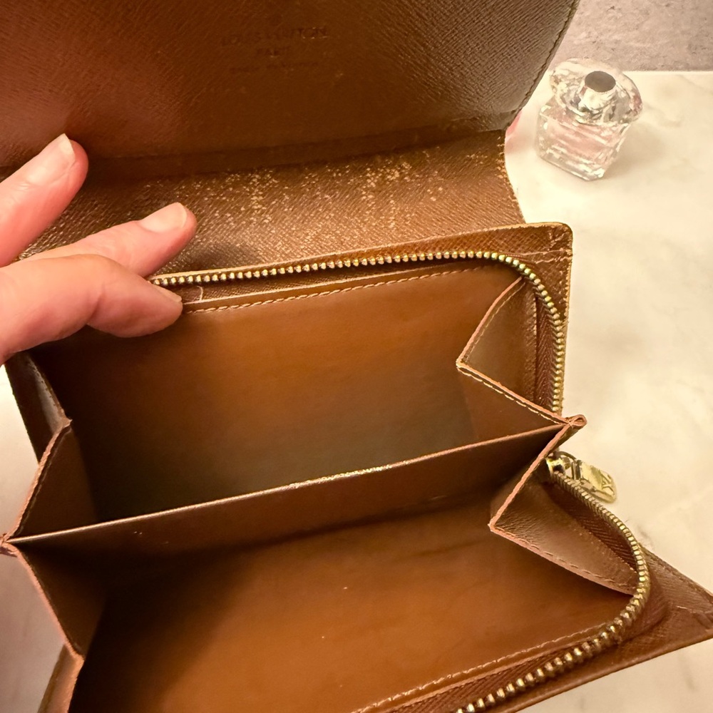 Louis Vuitton Brown Monogram Wallet Compact Design - Picture 7 of 14